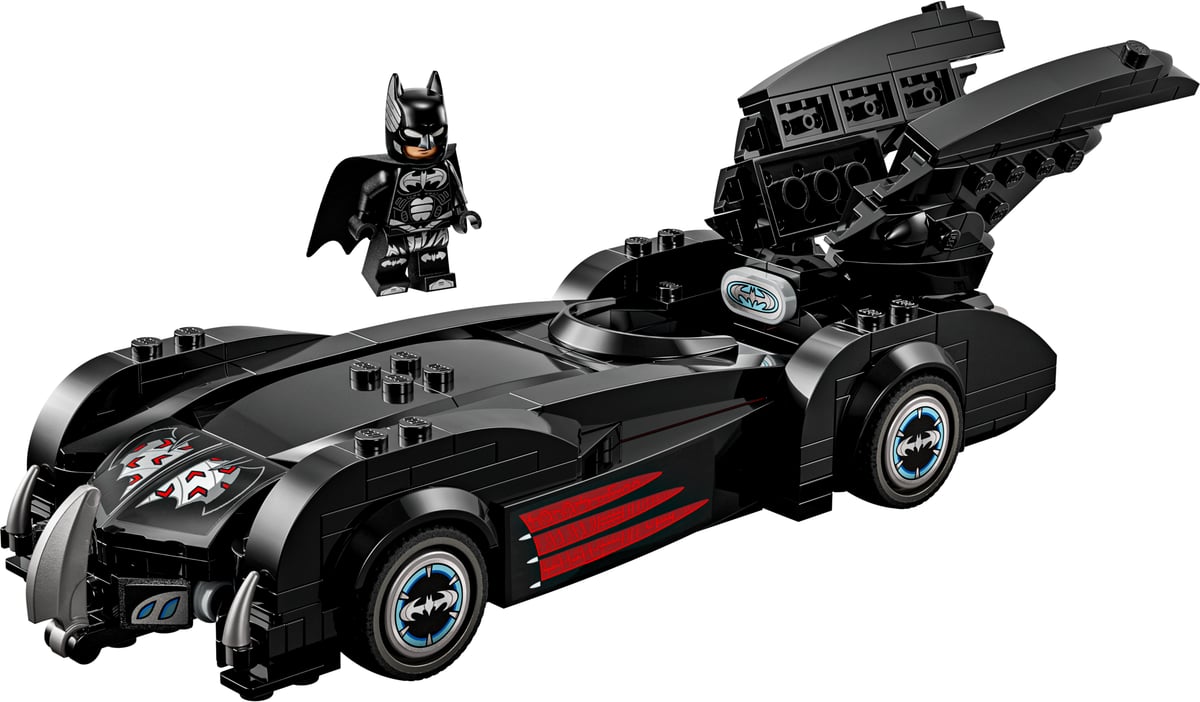 DC : La Batmobile de Batman et Robin